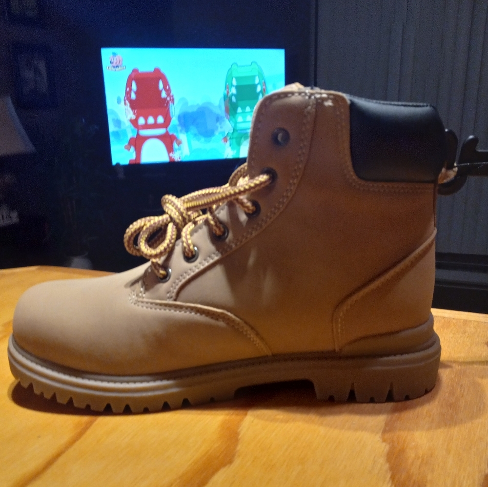 NWT BOYS TUCKER BOOT - Picture 4 of 6